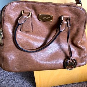 Michael Kors Tan Medium Leather Shoulder bag